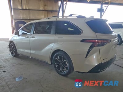 Drugie zdjęcie samochodu z przodu: 2026 TOYOTA SIENNA PLATINUM 7-PASSENGER VIN:5TDESKFC3TS251125 - miniatura