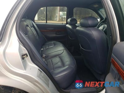 Zdjęcie 10 z 12 samochodu: 2000 MERCURY GRAND MARQUIS LS VIN:2MEFM75W7YX694802 - miniatura