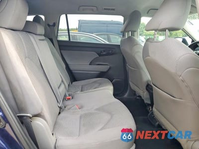 Zdjęcie 11 z 13 samochodu: 2021 TOYOTA HIGHLANDER L VIN:5TDCZRAH0MS531777 - miniatura