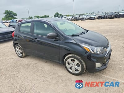 Czwarte zdjęcie samochodu z boku: 2022 CHEVROLET SPARK LS VIN:KL8CB6SA7NC034886 - miniatura