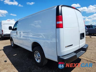 Drugie zdjęcie samochodu z przodu: 2020 CHEVROLET EXPRESS G2500 VIN:1GCWGAFP7L1267960 - miniatura