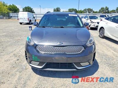 Piąte zdjęcie samochodu w środku: 2018 KIA NIRO EX VIN:KNDCC3LC6J5149562 - miniatura