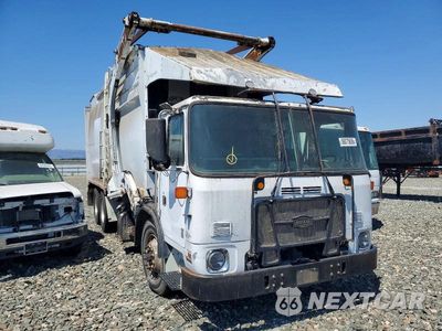 2016 AUTOCAR XPEDITOR REFUSE TRUCK 5VCACLVF7GH222138 - główne zdjęcie licytacji z USA - miniatura