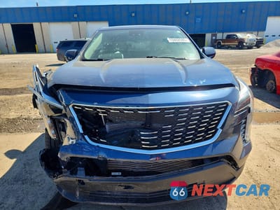 Piąte zdjęcie samochodu w środku: 2022 CADILLAC XT4 LUXURY VIN:1GYAZAR49NF137944 - miniatura
