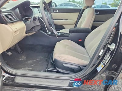 Zdjęcie 7 z 13 samochodu: 2018 KIA OPTIMA LX VIN:5XXGT4L36JG255559 - miniatura