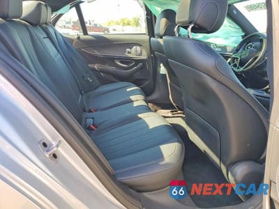 Zdjęcie 10 z 12 samochodu: 2021 MERCEDES-BENZ E 350 4MATIC VIN:W1KZF8EB7MA877542 - miniatura