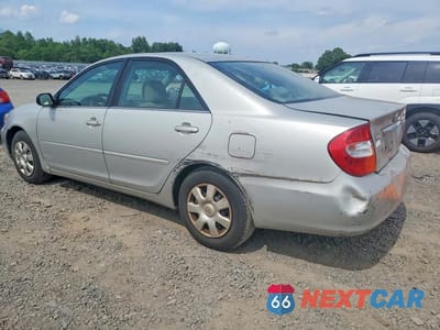Drugie zdjęcie samochodu z przodu: 2002 TOYOTA CAMRY LE VIN:4T1BE32K92U091612 - miniatura
