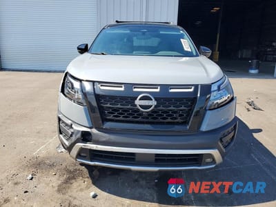 Piąte zdjęcie samochodu w środku: 2023 NISSAN PATHFINDER SV VIN:5N1DR3BD0PC264039 - miniatura