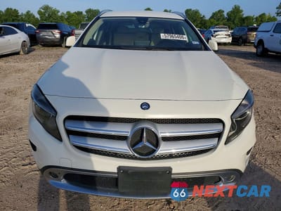 Piąte zdjęcie samochodu w środku: 2016 MERCEDES-BENZ GLA 250 4MATIC VIN:WDCTG4GB0GJ242812 - miniatura