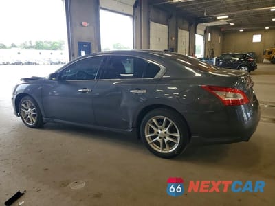 Drugie zdjęcie samochodu z przodu: 2009 NISSAN MAXIMA 3.5 S VIN:1N4AA51E09C856635 - miniatura