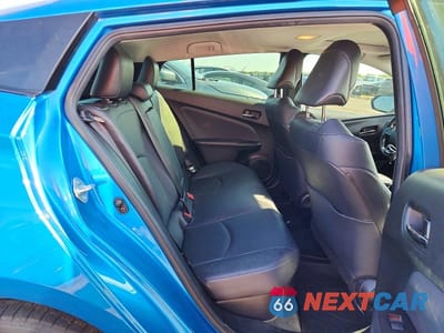 Zdjęcie 10 z 12 samochodu: 2019 TOYOTA PRIUS LIMITED VIN:JTDKARFUXK3069008 - miniatura