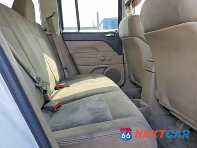 Zdjęcie 11 z 13 samochodu: 2011 JEEP PATRIOT SPORT VIN:1J4NT1GA0BD236073 - miniatura
