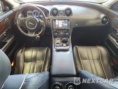Zdjęcie 8 z 13 samochodu: 2012 JAGUAR XJL VIN:SAJWA2GB3CLV23169 - miniatura