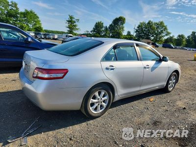 Trzecie zdjęcie samochodu z tyłu: 2011 TOYOTA CAMRY LE VIN:4T1BF3EK5BU685493 - miniatura