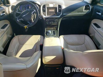 Zdjęcie 8 z 12 samochodu: 2016 CHRYSLER 300C VIN:2C3CCAKG0GH170812 - miniatura