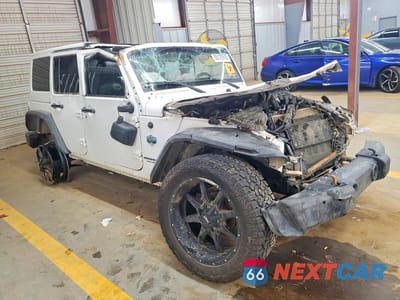 Czwarte zdjęcie samochodu z boku: 2012 JEEP WRANGLER UNLIMITED SAHARA VIN:1C4BJWEG9CL167474 - miniatura