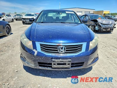 Piąte zdjęcie samochodu w środku: 2010 HONDA ACCORD LX VIN:1HGCP2F3XAA194930 - miniatura