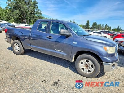 Czwarte zdjęcie samochodu z boku: 2008 TOYOTA TUNDRA GRADE VIN:5TBRT541X8S459214 - miniatura