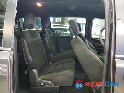Zdjęcie 11 z 13 samochodu: 2017 DODGE GRAND CARAVAN SE VIN:2C4RDGBG7HR562588 - miniatura