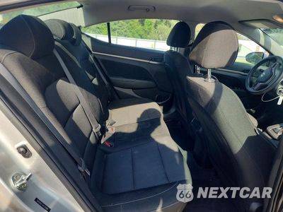 Zdjęcie 10 z 13 samochodu: 2018 HYUNDAI ELANTRA SEL VIN:5NPD84LF3JH330060 - miniatura