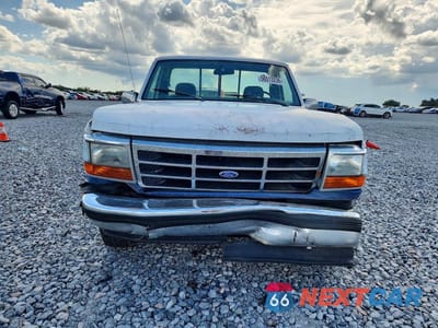 Piąte zdjęcie samochodu w środku: 1993 FORD F150 VIN:2FTEF15N9PCA64829 - miniatura