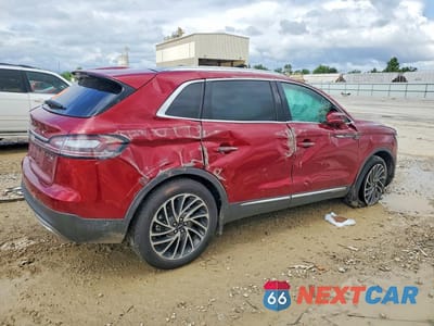 Trzecie zdjęcie samochodu z tyłu: 2019 LINCOLN NAUTILUS RESERVE VIN:2LMPJ8LP5KBL65441 - miniatura