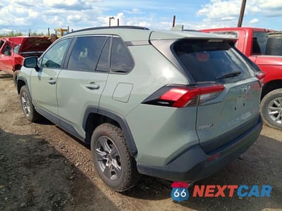 Drugie zdjęcie samochodu z przodu: 2023 TOYOTA RAV4 XLE VIN:2T3P1RFVXPW366962 - miniatura