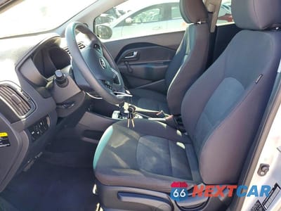 Zdjęcie 7 z 12 samochodu: 2016 KIA RIO LX VIN:KNADM5A32G6621580 - miniatura