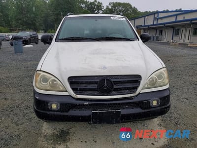 Piąte zdjęcie samochodu w środku: 1998 MERCEDES-BENZ ML 320 VIN:4JGAB54E2WA031542 - miniatura