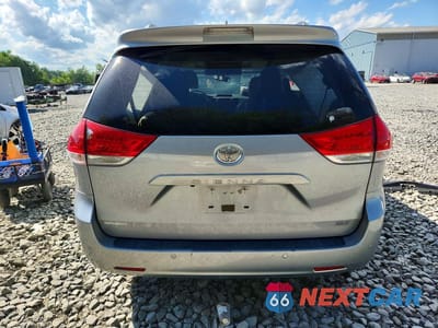 Zdjęcie 6 z 13 samochodu: 2012 TOYOTA SIENNA XLE 8-PASSENGER VIN:5TDYK3DC8CS190862 - miniatura
