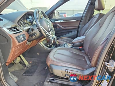 Zdjęcie 7 z 13 samochodu: 2017 BMW X1 XDRIVE28I VIN:WBXHT3Z30H4A53655 - miniatura