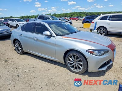 Czwarte zdjęcie samochodu z boku: 2017 ALFA ROMEO GIULIA TI Q4 VIN:ZARFAEEN4H7554496 - miniatura