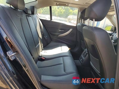 Zdjęcie 10 z 12 samochodu: 2018 BMW 320 XI VIN:WBA8A3C56JA488324 - miniatura