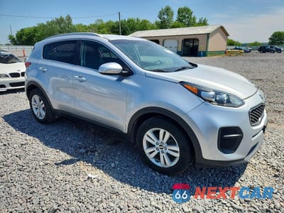 Czwarte zdjęcie samochodu z boku: 2017 KIA SPORTAGE LX VIN:KNDPM3AC1H7236432 - miniatura