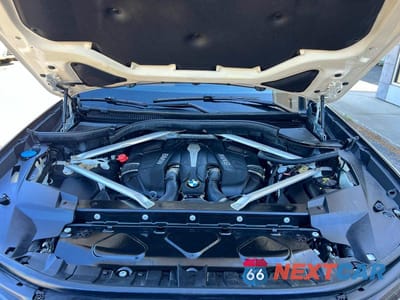 Zdjęcie 7 z 13 samochodu: 2019 BMW X7 XDRIVE50I VIN:5UXCX4C59KLS38985 - miniatura