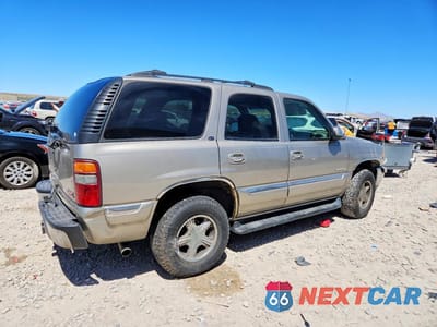 Trzecie zdjęcie samochodu z tyłu: 2002 GMC YUKON VIN:1GKEK13ZX2R213153 - miniatura