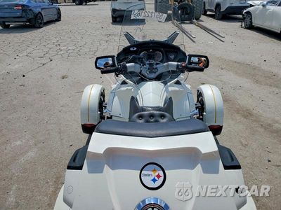 Zdjęcie 6 z 9 samochodu: 2011 CAN-AM SPYDER ROADSTER RT-LTD VIN:2BXJBDC10BV001739 - miniatura