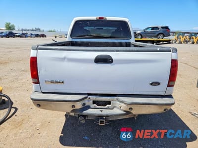 Zdjęcie 6 z 12 samochodu: 2005 FORD F250 SUPER DUTY VIN:1FTSW21P55EA48571 - miniatura