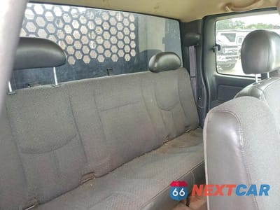 Zdjęcie 11 z 13 samochodu: 2005 CHEVROLET SILVERADO K3500 VIN:1GBJK39U05E339488 - miniatura