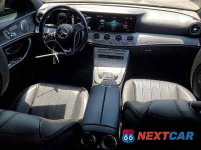 Zdjęcie 8 z 12 samochodu: 2021 MERCEDES-BENZ E 350 VIN:W1KZF8DB5MA873412 - miniatura