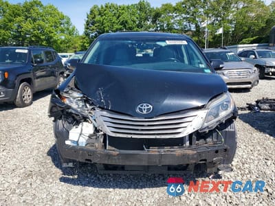 Piąte zdjęcie samochodu w środku: 2017 TOYOTA SIENNA LIMITED PREMIUM 7-PASSENGER VIN:5TDDZ3DC8HS155322 - miniatura