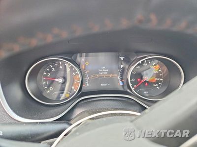 Zdjęcie 9 z 12 samochodu: 2019 JEEP COMPASS LIMITED VIN:3C4NJDCB9KT666481 - miniatura