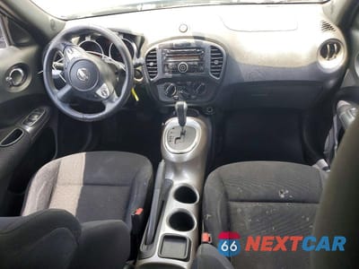 Zdjęcie 8 z 14 samochodu: 2011 NISSAN JUKE S VIN:JN8AF5MR7BT010426 - miniatura