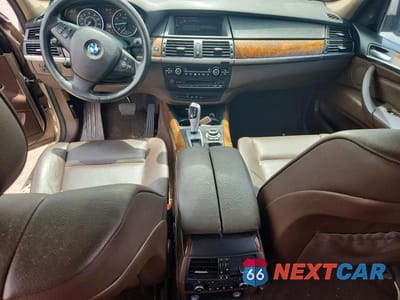 Zdjęcie 8 z 13 samochodu: 2013 BMW X5 XDRIVE35I VIN:5UXZV4C51D0G55444 - miniatura