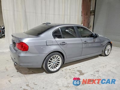 Trzecie zdjęcie samochodu z tyłu: 2009 BMW 335 XI VIN:WBAPL33569A405654 - miniatura