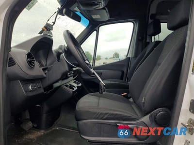 Zdjęcie 7 z 13 samochodu: 2021 MERCEDES-BENZ SPRINTER 2500 VIN:W1Y4DBHY2MT045467 - miniatura