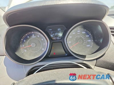 Zdjęcie 9 z 12 samochodu: 2016 HYUNDAI ELANTRA SE VIN:5NPDH4AE8GH718906 - miniatura