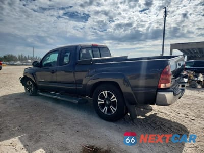 Drugie zdjęcie samochodu z przodu: 2013 TOYOTA TACOMA PRERUNNER ACCESS CAB VIN:5TFTX4GN5DX016032 - miniatura