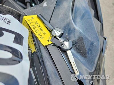 Zdjęcie 8 z 9 samochodu: 2024 KAWASAKI ZX400 P VIN:ML5ZXCP1XRDA23873 - miniatura