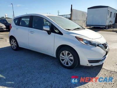 Czwarte zdjęcie samochodu z boku: 2017 NISSAN VERSA NOTE S PLUS VIN:3N1CE2CP9HL365930 - miniatura